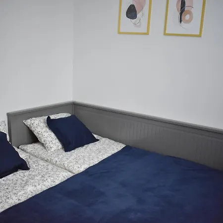 Apartament w centrum przy parku na Wyspie Piła Zewnętrze zdjęcie