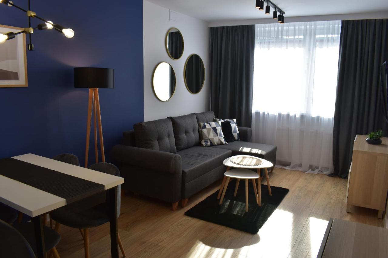 W Centrum Przy Parku Na Wyspie Apartment Pila